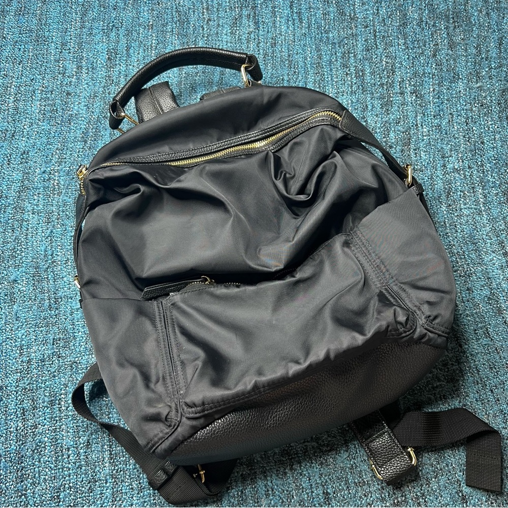 Tommy Bahama Black Nylon Travel Backpack with Laptop Sleeve 14" x 14" x 6"